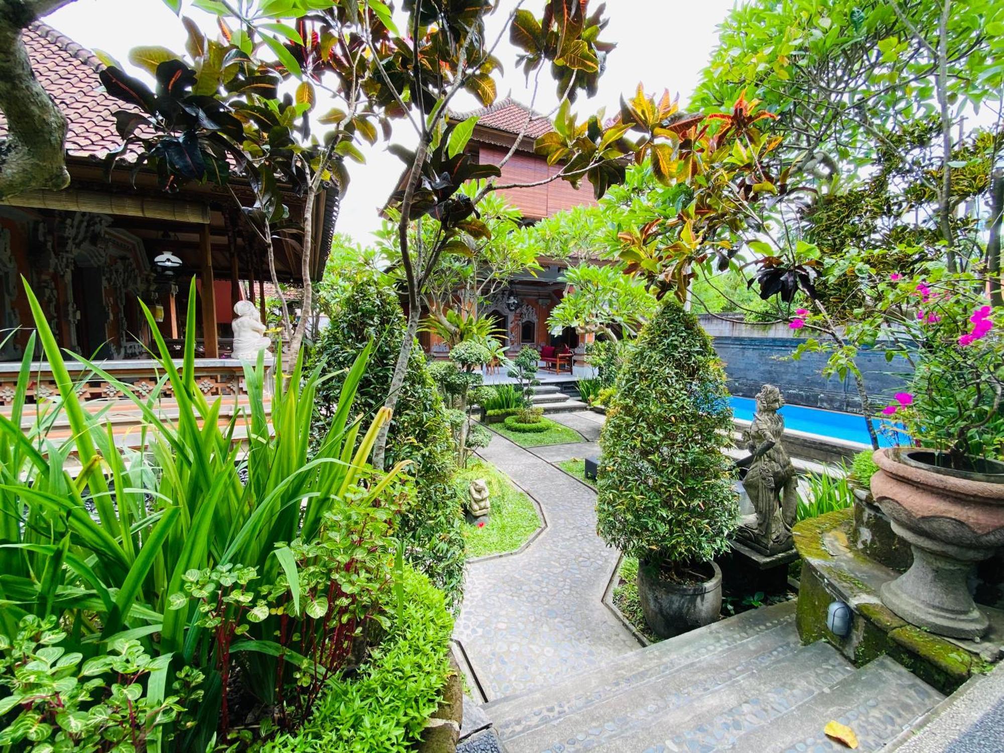 Aura Bisma Guesthouse Ubud  Ngoại thất bức ảnh
